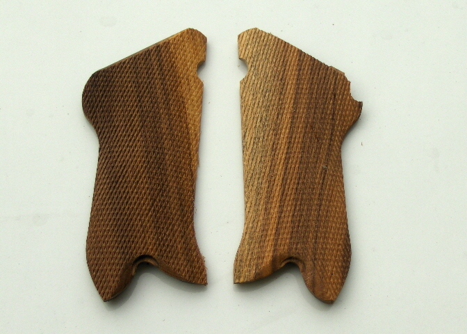 Luger P08 Wood Grip Sides